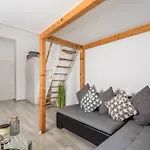 Beli Kamik Lägenhet Rijeka