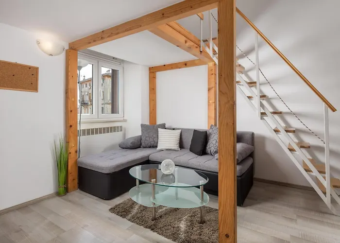 Beli Kamik Apartamento *