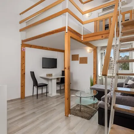Beli Kamik Apartment